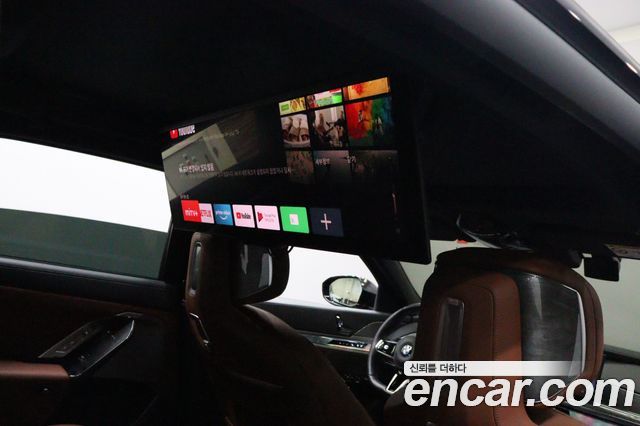 BMW 7 Series (G70) 740i xDrive M Sport 2024 — фото 9