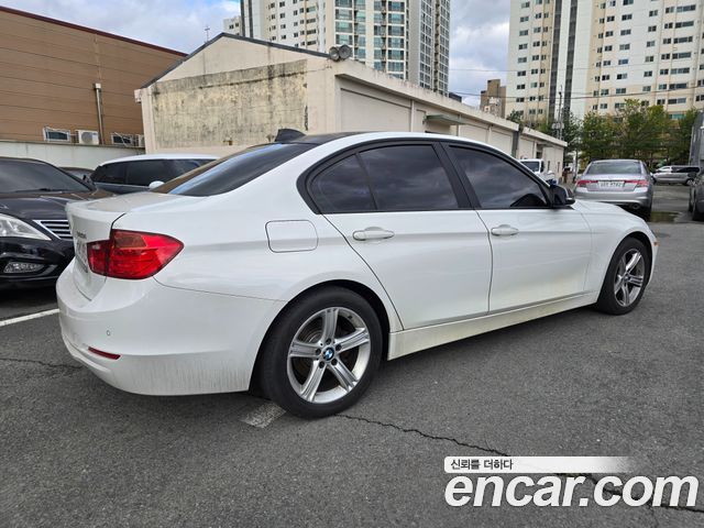 BMW 3 Series (F30) 320i 2012 — фото 2