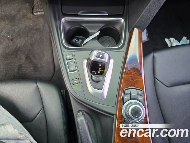 BMW 3 Series (F30) 320i 2012 — фото 16
