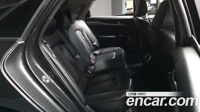Kia K5 (III) 2.0 Prestige 2021 — фото 12