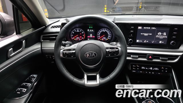 Kia K5 (III) 2.0 Prestige 2021 — фото 13