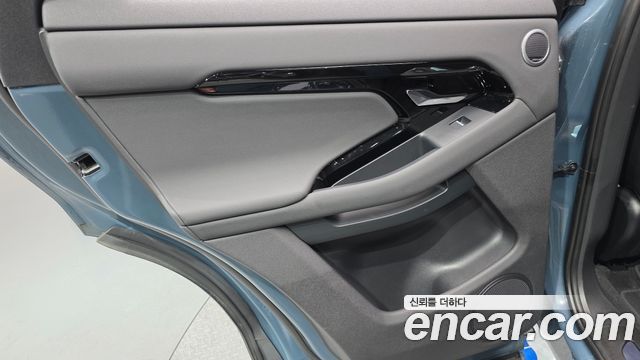 Land Rover Range Rover Evoque (II) P250 Dynamic SE 2025 — фото 25