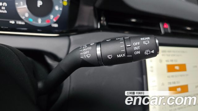 Land Rover Range Rover Evoque (II) P250 Dynamic SE 2025 — фото 32