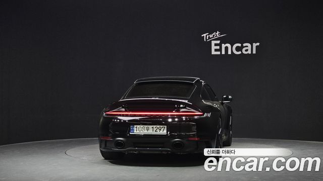Porsche 911 (992) Carrera 4 GTS 2023 — фото 4