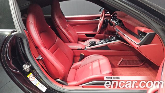 Porsche 911 (992) Carrera 4 GTS 2023 — фото 15