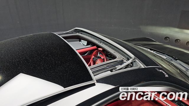 Porsche 911 (992) Carrera 4 GTS 2023 — фото 33