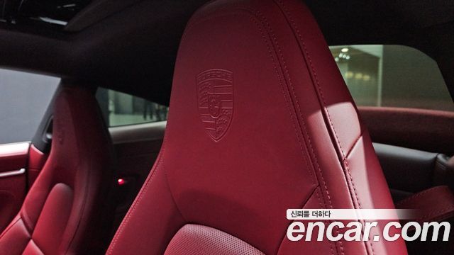 Porsche 911 (992) Carrera 4 GTS 2023 — фото 39