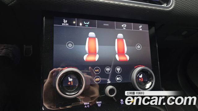 Land Rover Range Rover Velar 3.0 D300 R-Dynamic SE 2019 — фото 17