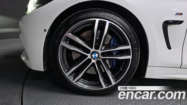 BMW 4 Series (F32) 430i M Sport Convertible 2018 — фото 5