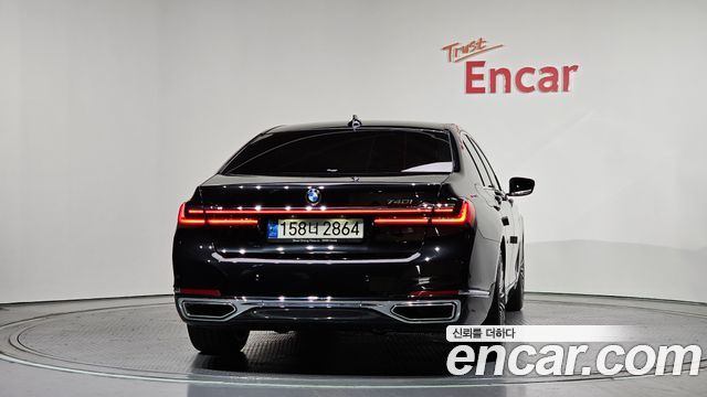 BMW 7 Series (G11) 740i Design Pure Excellence 2021 — фото 4