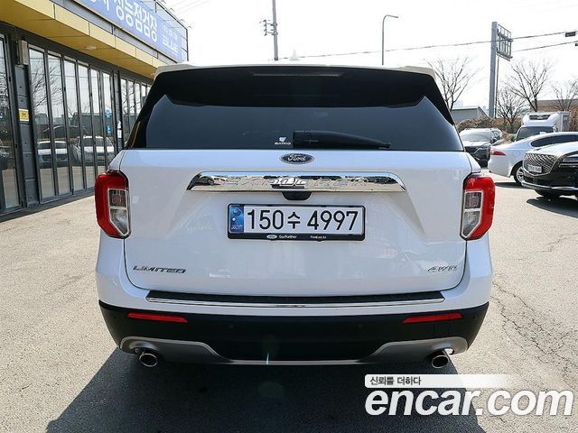 Ford Explorer (VI) 2.3 LimIted 4WD 2021 — фото 4