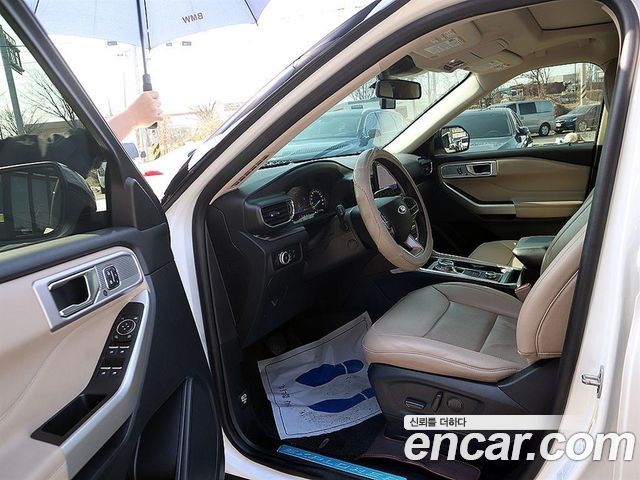Ford Explorer (VI) 2.3 LimIted 4WD 2021 — фото 6