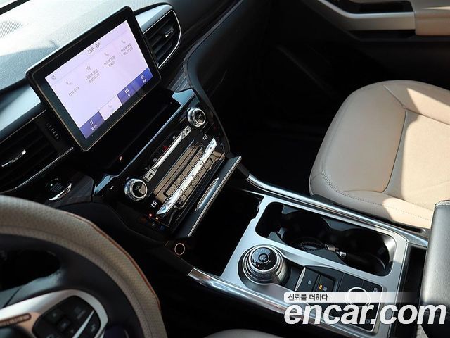 Ford Explorer (VI) 2.3 LimIted 4WD 2021 — фото 10