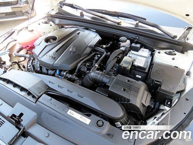 Kia K5 (III) 2.0 Prestige 2022 — фото 22