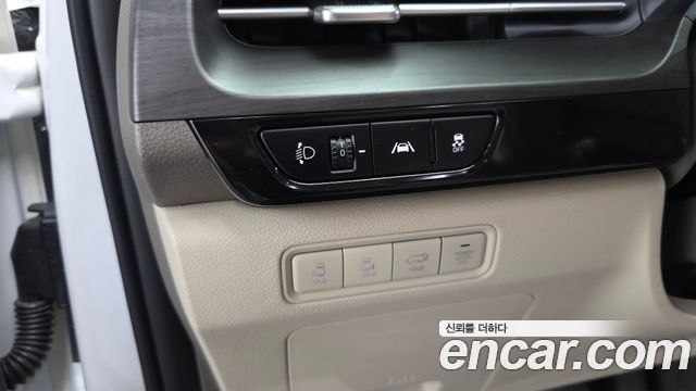 Kia Carnival (IV) Gasoline 7-Seater Signature 2021 — фото 18