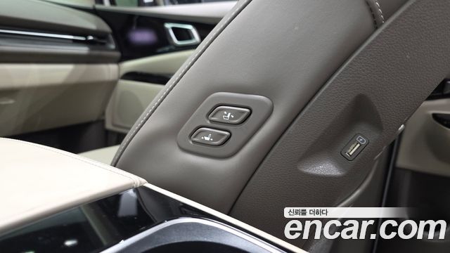 Kia Carnival (IV) Gasoline 7-Seater Signature 2021 — фото 19