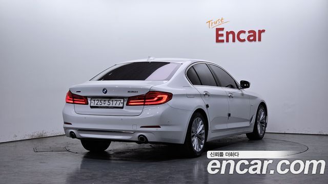 BMW 5 Series (G30) 530i xDrive Luxury Plus 2018 — фото 2
