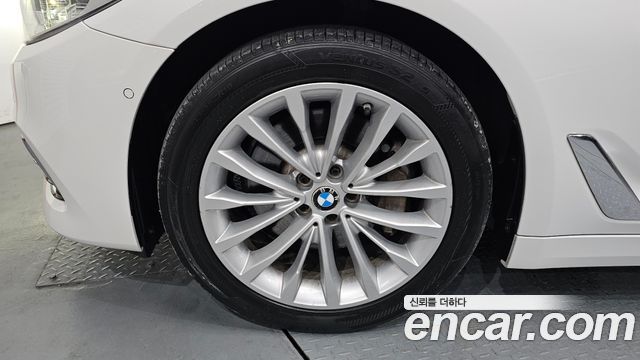 BMW 5 Series (G30) 530i xDrive Luxury Plus 2018 — фото 5