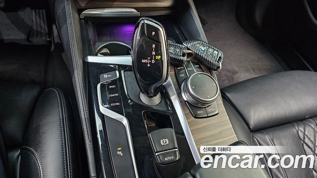 BMW 5 Series (G30) 530i xDrive Luxury Plus 2018 — фото 9