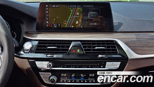 BMW 5 Series (G30) 520d xDrive M Sport Package Plus 2019 — фото 14