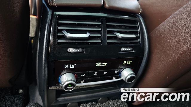 BMW 5 Series (G30) 520d xDrive M Sport Package Plus 2019 — фото 17