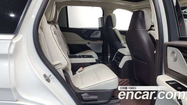 Lincoln Aviator (II) 3.0 Black Label AWD 2021 — фото 15