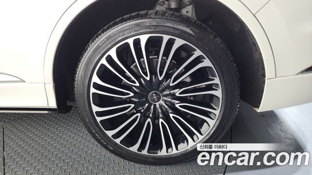 Lincoln Aviator (II) 3.0 Black Label AWD 2021 — фото 27