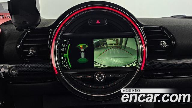 MINI Cooper D Clubman High 2nd 2018 — фото 14