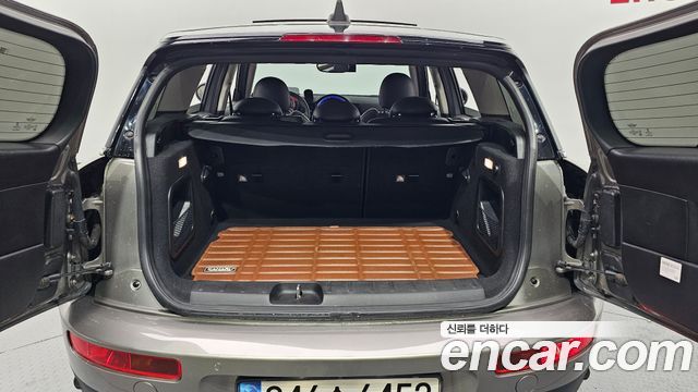 MINI Cooper D Clubman High 2nd 2018 — фото 20
