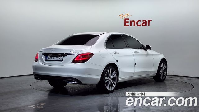 Mercedes-Benz C-Class (W205) C220 d 4MATIC 2020 — фото 2