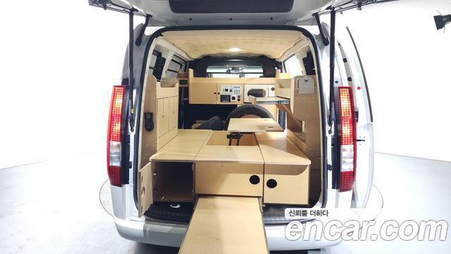 Hyundai Staria Cargo 3-Seater Modern 2023 — фото 1