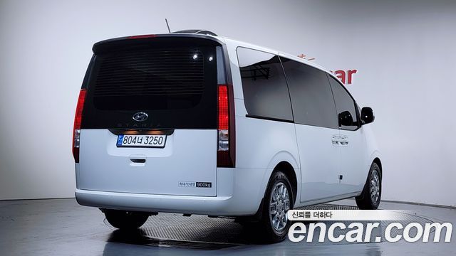 Hyundai Staria Cargo 3-Seater Modern 2023 — фото 2