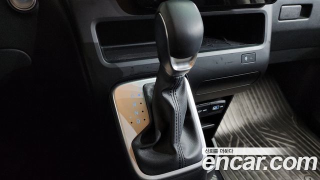 Hyundai Staria Cargo 3-Seater Modern 2023 — фото 16