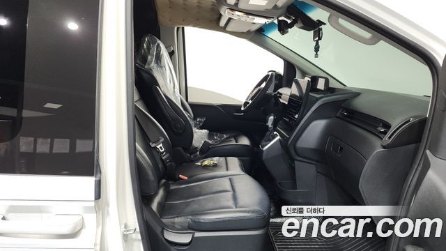 Hyundai Staria Cargo 3-Seater Modern 2023 — фото 32