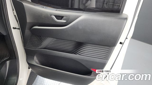 Hyundai Staria Cargo 3-Seater Modern 2023 — фото 36