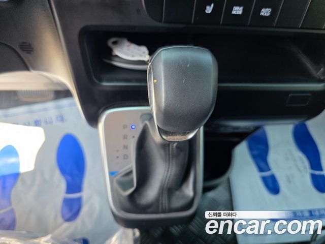Hyundai Staria Cargo 3-Seater Modern 2023 — фото 8