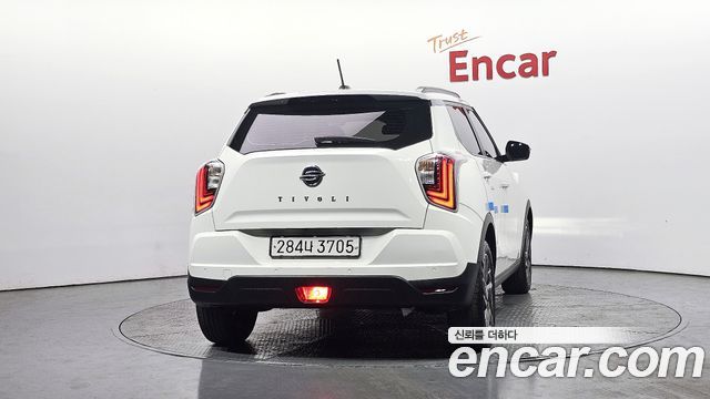KG Mobility (SsangYong) Very New Tivoli Gasoline 1.5 2WD V3 2022 — фото 4