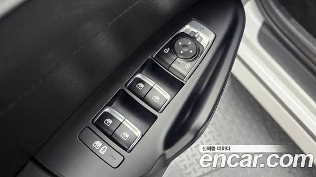 Kia K5 (III) 2.0 Trendy 2023 — фото 18