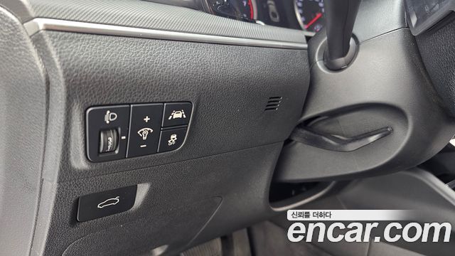 Kia K5 (III) 2.0 Trendy 2023 — фото 19