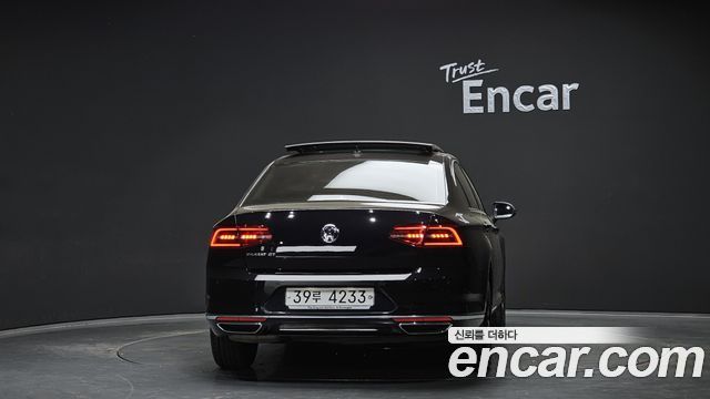 Volkswagen Passat GT (B8) 2.0 TDI Premium 2018 — фото 4