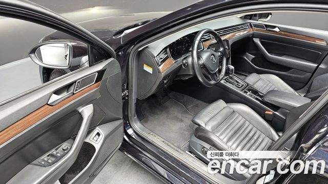 Volkswagen Passat GT (B8) 2.0 TDI Premium 2018 — фото 11