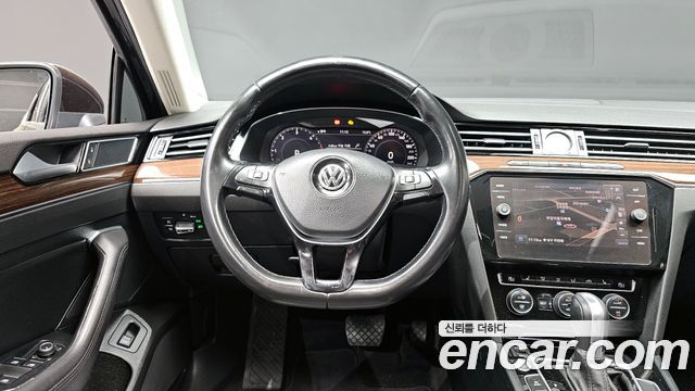 Volkswagen Passat GT (B8) 2.0 TDI Premium 2018 — фото 12