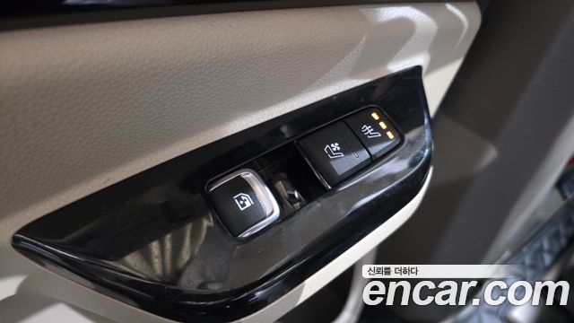 Kia Carnival (IV) Gasoline 7-Seater Hi-Limousine Signature 2021 — фото 18
