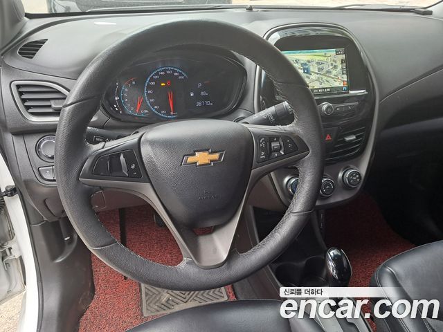 Chevrolet Spark LT 2020 — фото 18