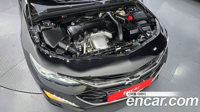 Chevrolet Malibu 2.0 Turbo Redline 2022 — фото 6