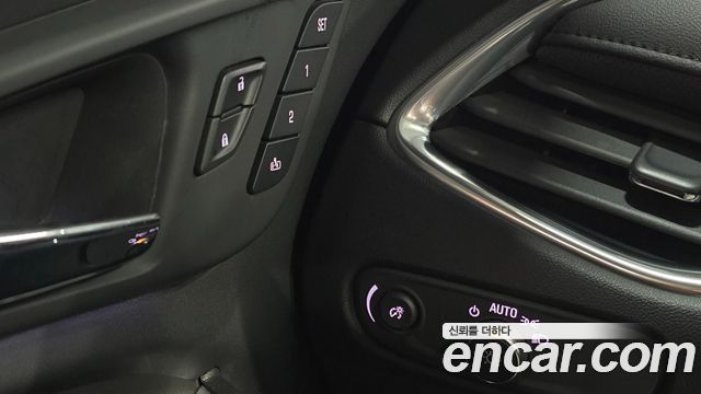 Chevrolet Malibu 2.0 Turbo Redline 2022 — фото 15