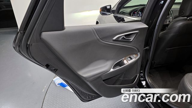 Chevrolet Malibu 2.0 Turbo Redline 2022 — фото 25