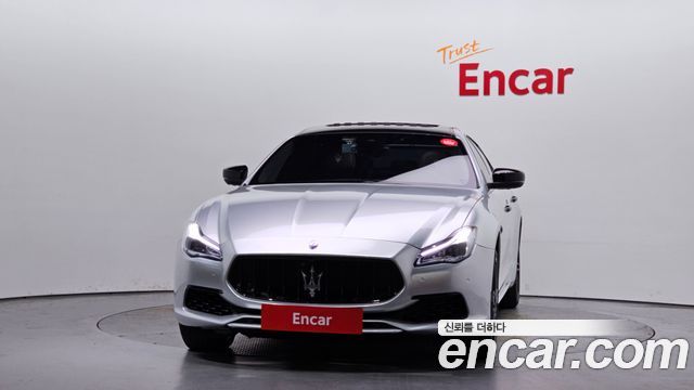 Maserati Quattroporte S Q4 3.0 V6 Granlusso 2017 — фото 3