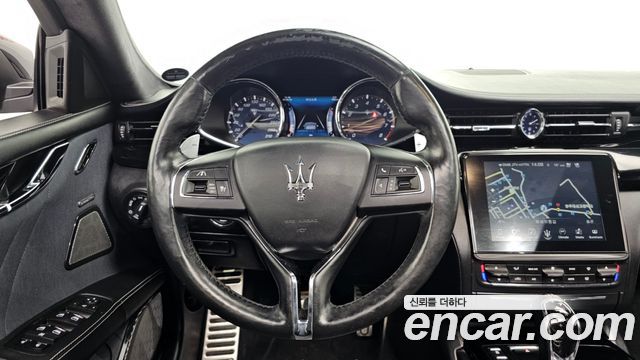 Maserati Quattroporte S Q4 3.0 V6 Granlusso 2017 — фото 13