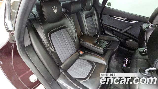 Maserati Quattroporte S Q4 3.0 V6 Granlusso 2017 — фото 17